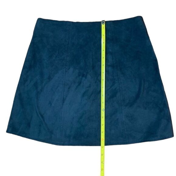 Kendall And Kylie Black Faux Suede Button Up Skirt, Size L - Picture 5 of 6